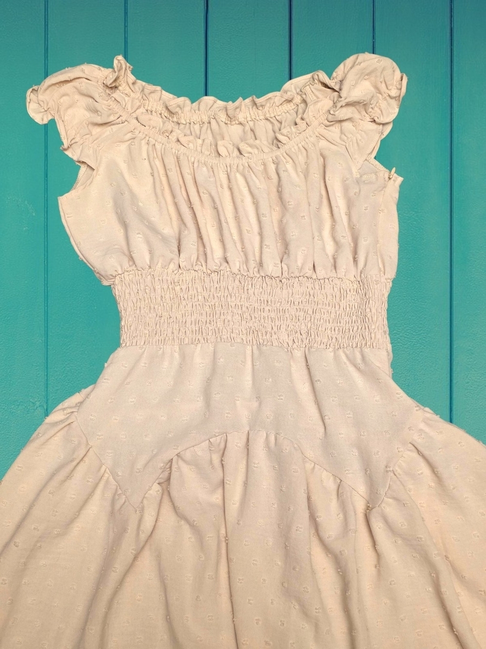 Source Unknown Off-Shoulder Ruffle Mini Dress in Cream - Picture 5 of 15